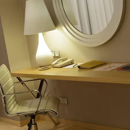 Otel Akra V - Access To Akra 4*